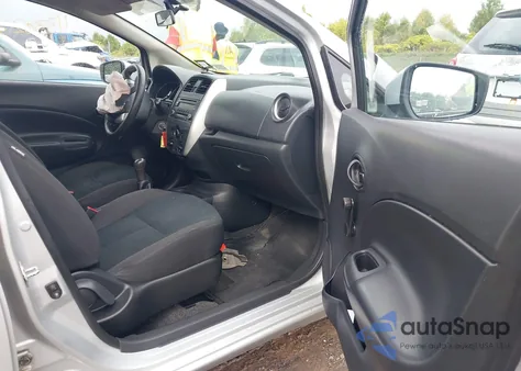 2015 Nissan Versa Note S (Sr) z USA, uszkodzony, nr VIN 3N1CE2CP0FL427812